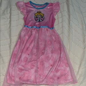 Little girl size 6 night gown dresses.